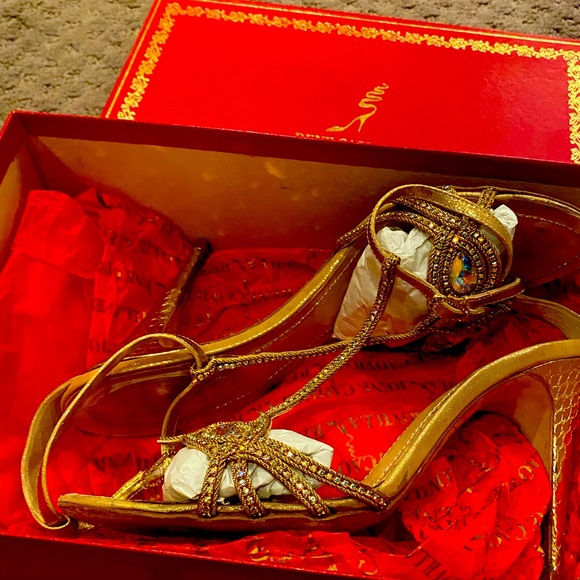 Rene Caovilla Shoes - RENE CAOVILLA Gold embellished size 9